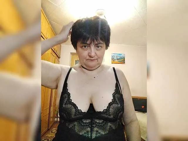 Freechat IsXLoves on BongaCams