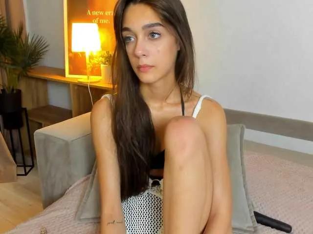 Offline JenifferrStar on BongaCams