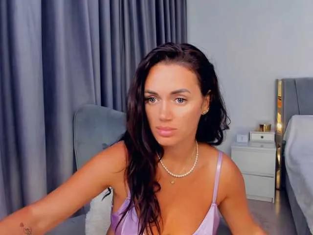Offline jessykm123 on BongaCams