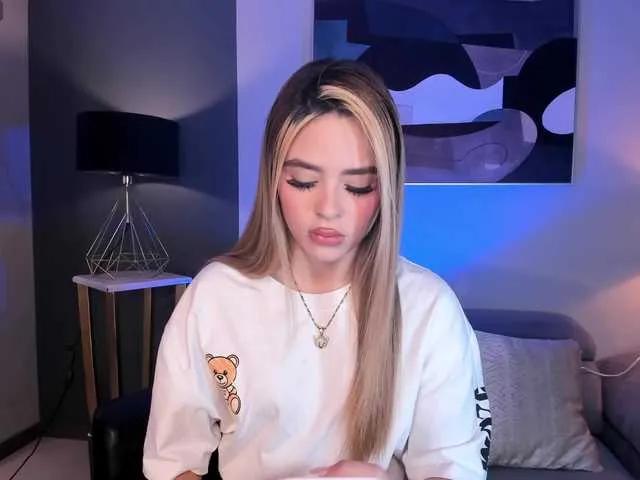 Offline JuanitaClay on BongaCams