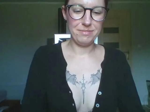 Offline JudyAmazing on BongaCams