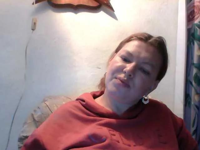 Offline Juliamad on BongaCams