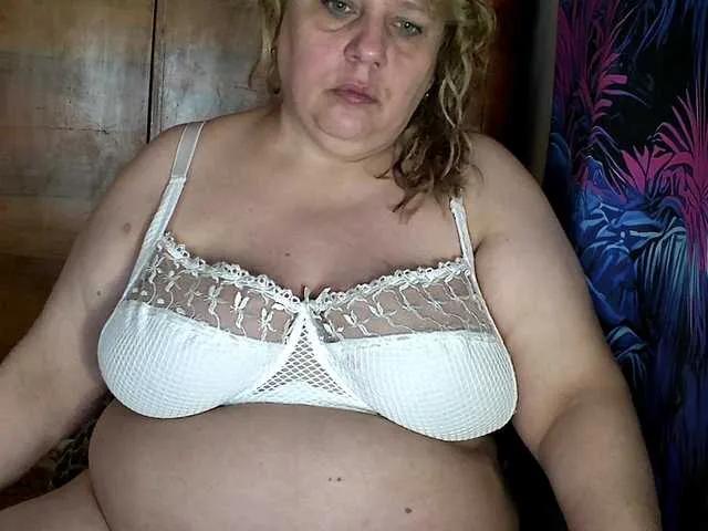 Freechat Juliet-A on BongaCams