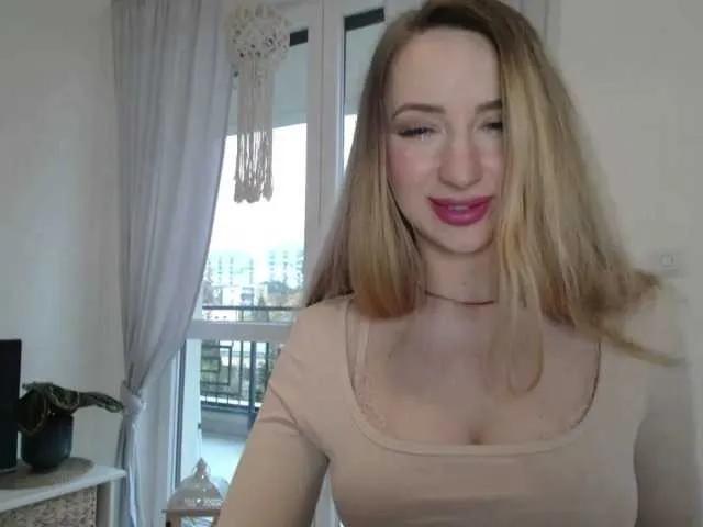 Offline JulietteGlow on BongaCams