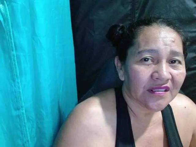 Offline katiamature on BongaCams