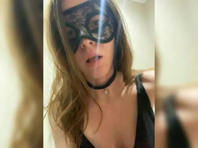 Freechat Katti-Sweet on BongaCams