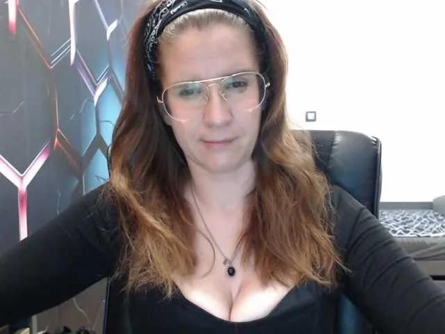 Offline KayaCute on BongaCams