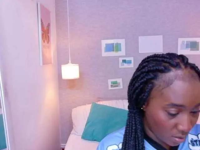 Offline kiara-evanss on BongaCams