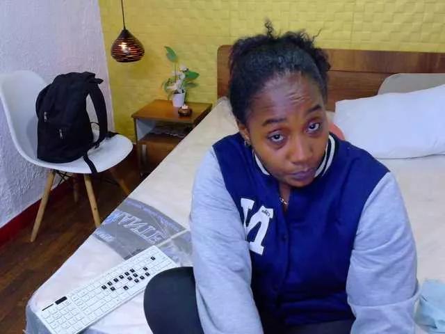 Offline kiara-evanss on BongaCams