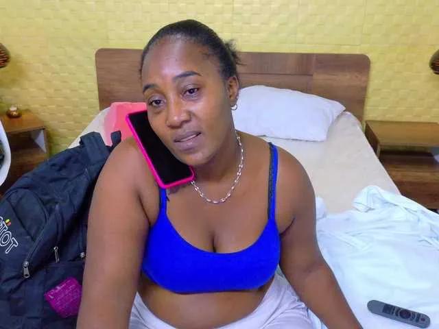 Offline kiara-evanss on BongaCams