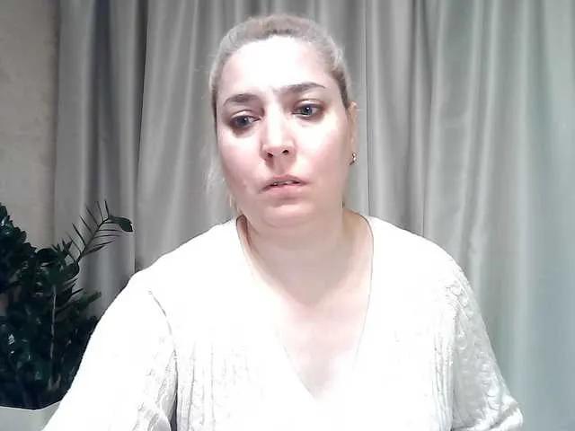 Offline KickaIricka on BongaCams