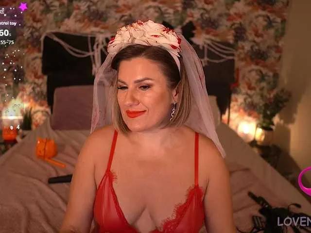 BongaCams KiraRoxx is Freechat KiraRoxx — It turns me on how the torment goes crazy looking at me, I love to bring you to orgasm and love when I get fucked hard, are there real connoisseurs of the female body and soul here? Welcome to my paradise