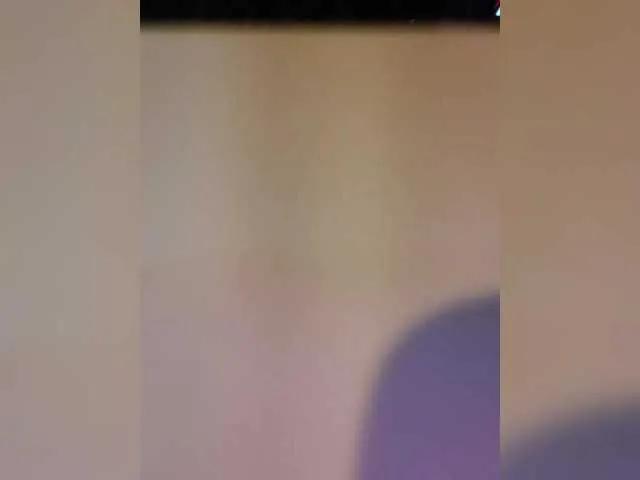 Freechat KITTYtempreXXX on BongaCams