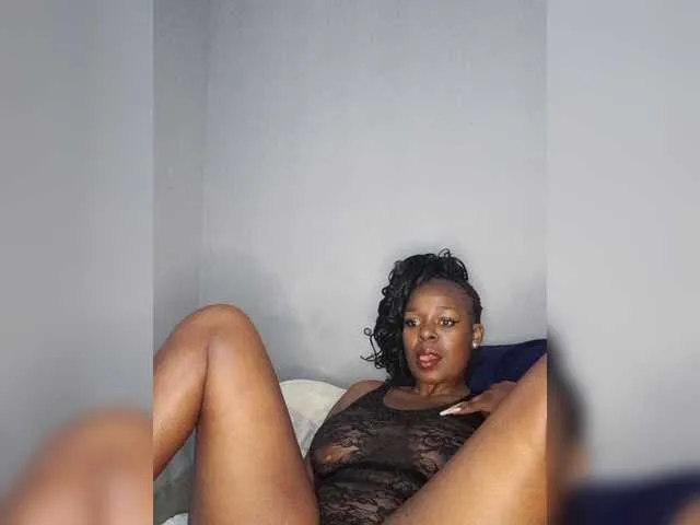 Ladyluck0 on BongaCams