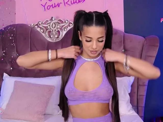 Offline LaraKennt on BongaCams