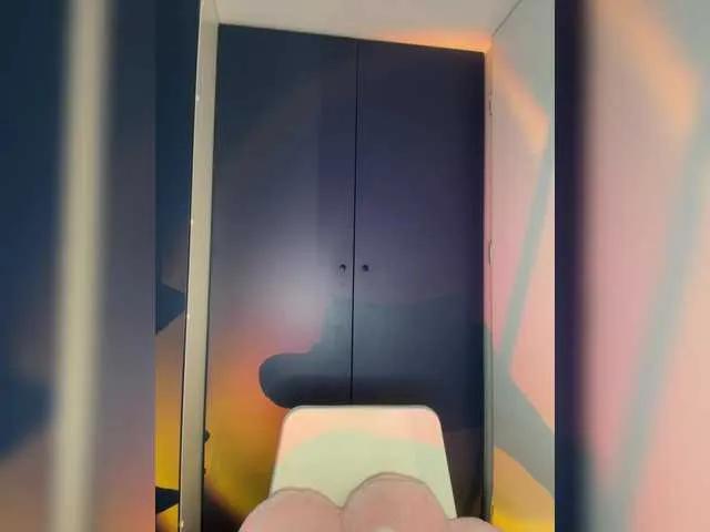 Offline Lerochkaa on BongaCams