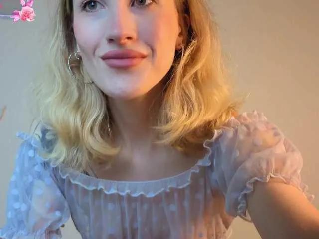 Offline LexieSun on BongaCams