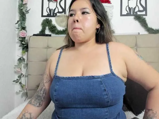 LinaBrowm on BongaCams