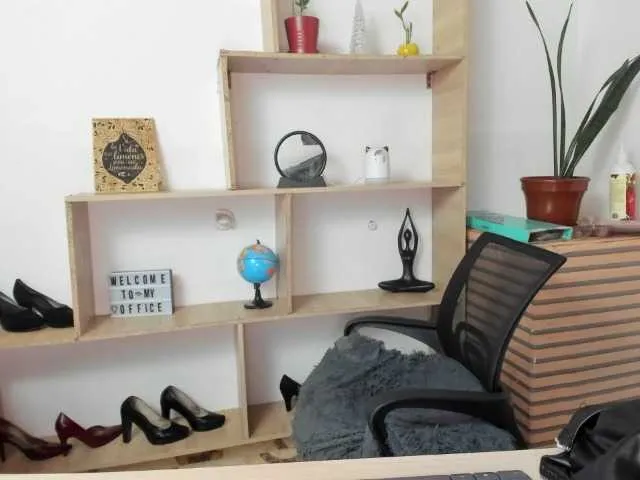 LinaBrowm on BongaCams