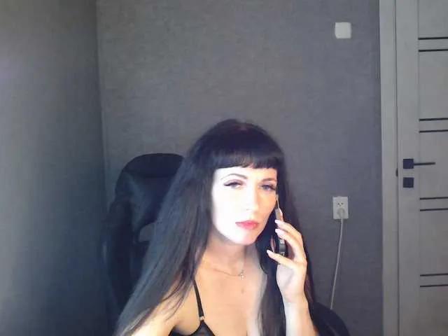Offline LindaElosiMilf on BongaCams