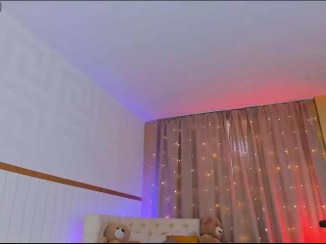 Offline lolly-red- on BongaCams