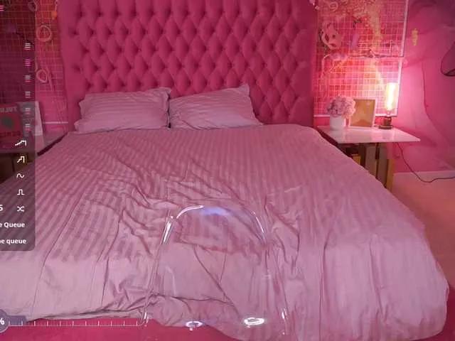 Freechat MadissonSoft on BongaCams