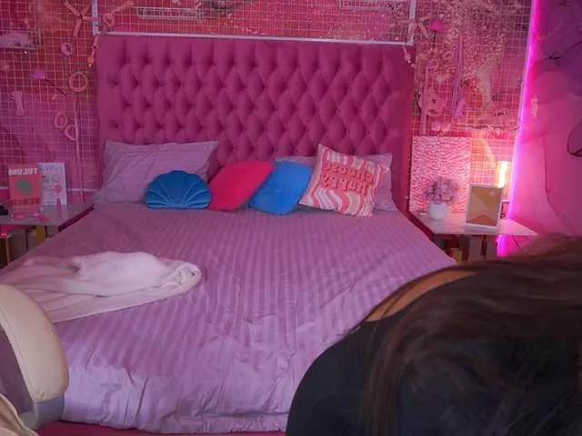 Freechat MadissonSoft on BongaCams