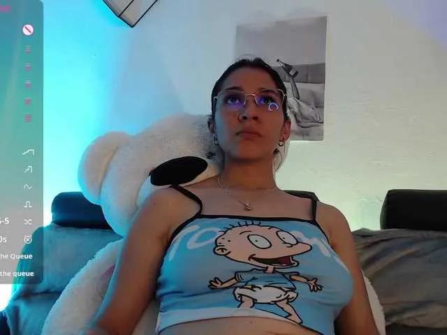Offline maky-davis on BongaCams