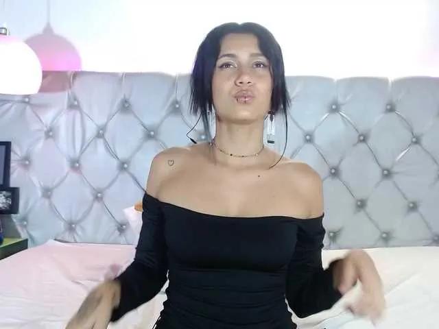 Offline MariaJoseWalkerC on BongaCams