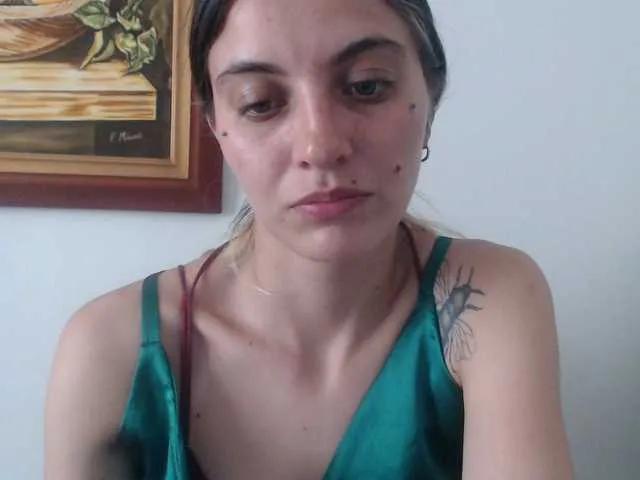 Offline mariecam420 on BongaCams