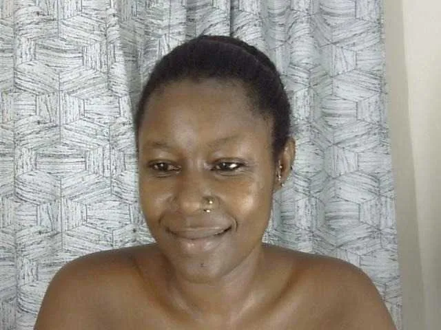 Marionlolo on BongaCams