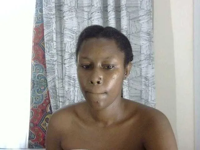 Marionlolo on BongaCams