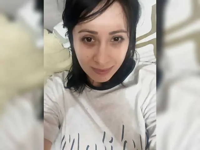 Medi1105 on BongaCams