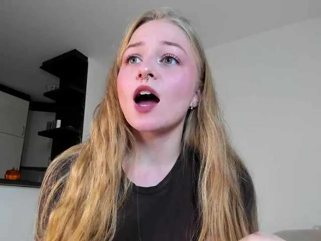 BongaCams MiaMeowa is Freechat MiaMeowa — Flirting and sharing same interests