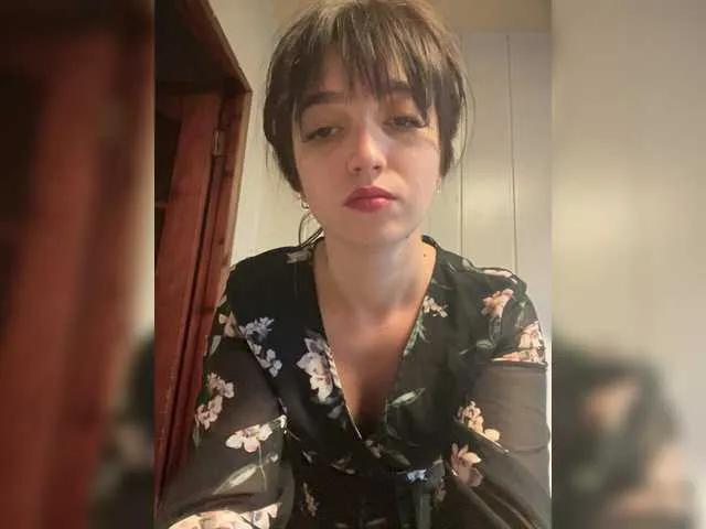 Offline MidnightEva on BongaCams