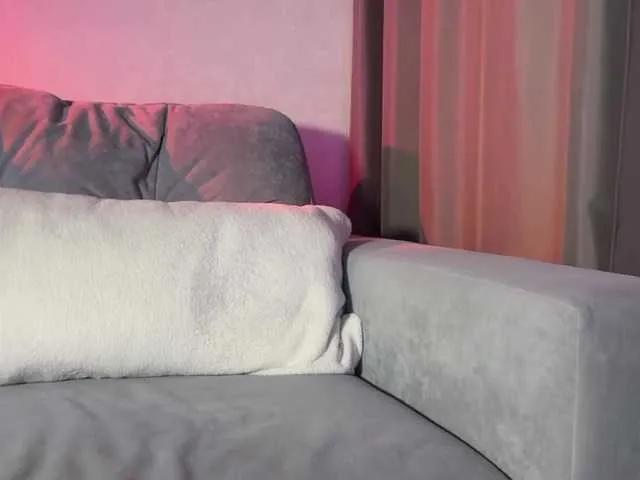 Offline MillyMillya on BongaCams