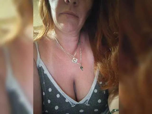 Offline MissieLorrie on BongaCams