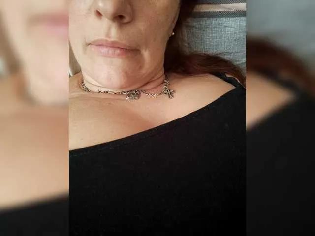 Offline MissieLorrie on BongaCams