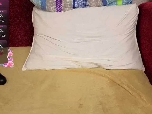 Offline Misslyolika on BongaCams