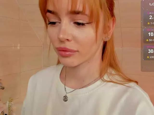 Offline MissRedFox on BongaCams