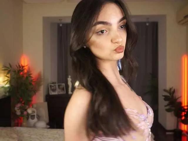 Offline Morena-Dolcce on BongaCams