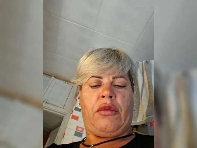 Offline murr-kitty on BongaCams