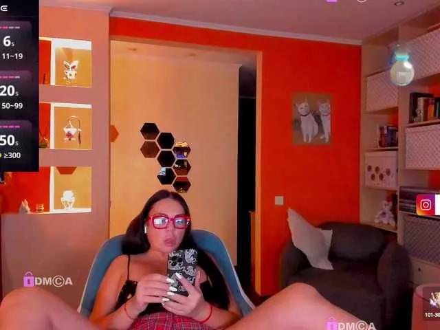 Offline OliviaGoold on BongaCams