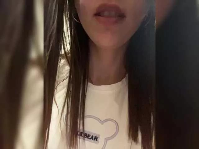 Offline OneMoreTwiksSex on BongaCams