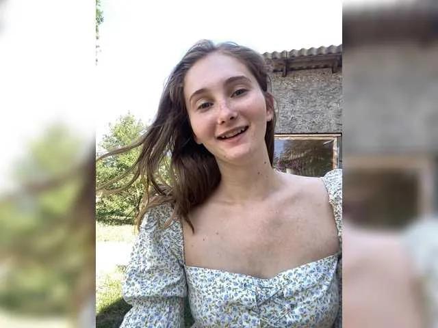 Offline PeachGirl on BongaCams