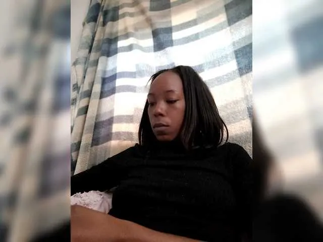 PetiteBay on BongaCams