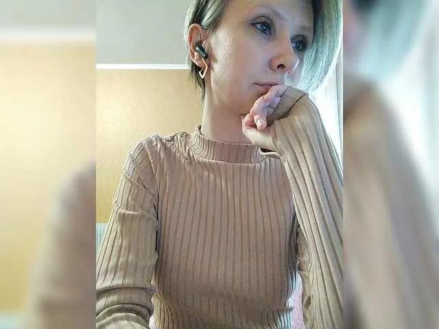 Freechat prettyKris on BongaCams