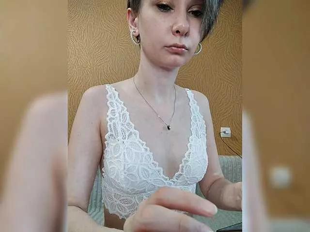 Freechat prettyKris on BongaCams