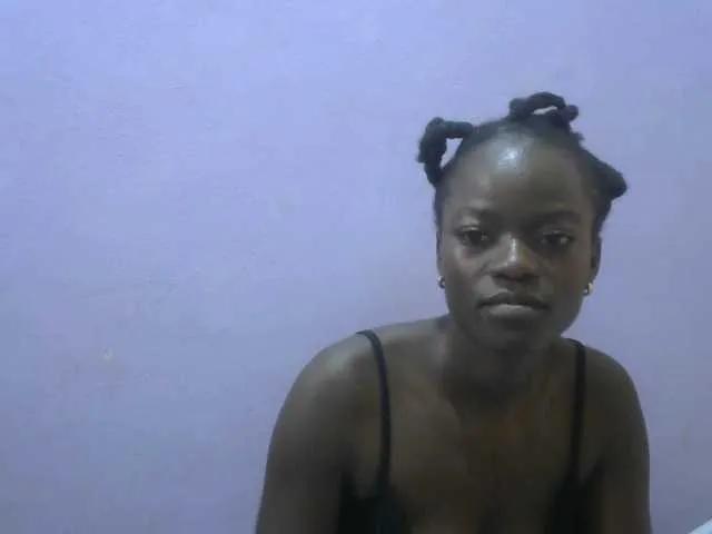 Freechat PrettyLove on BongaCams