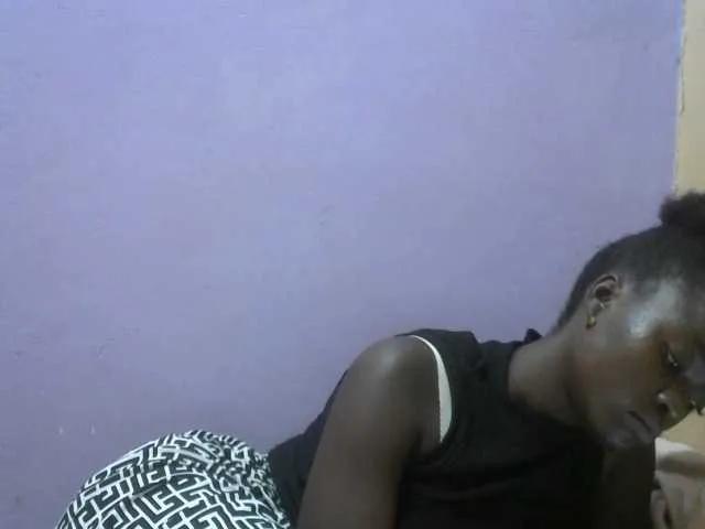 Freechat PrettyLove on BongaCams